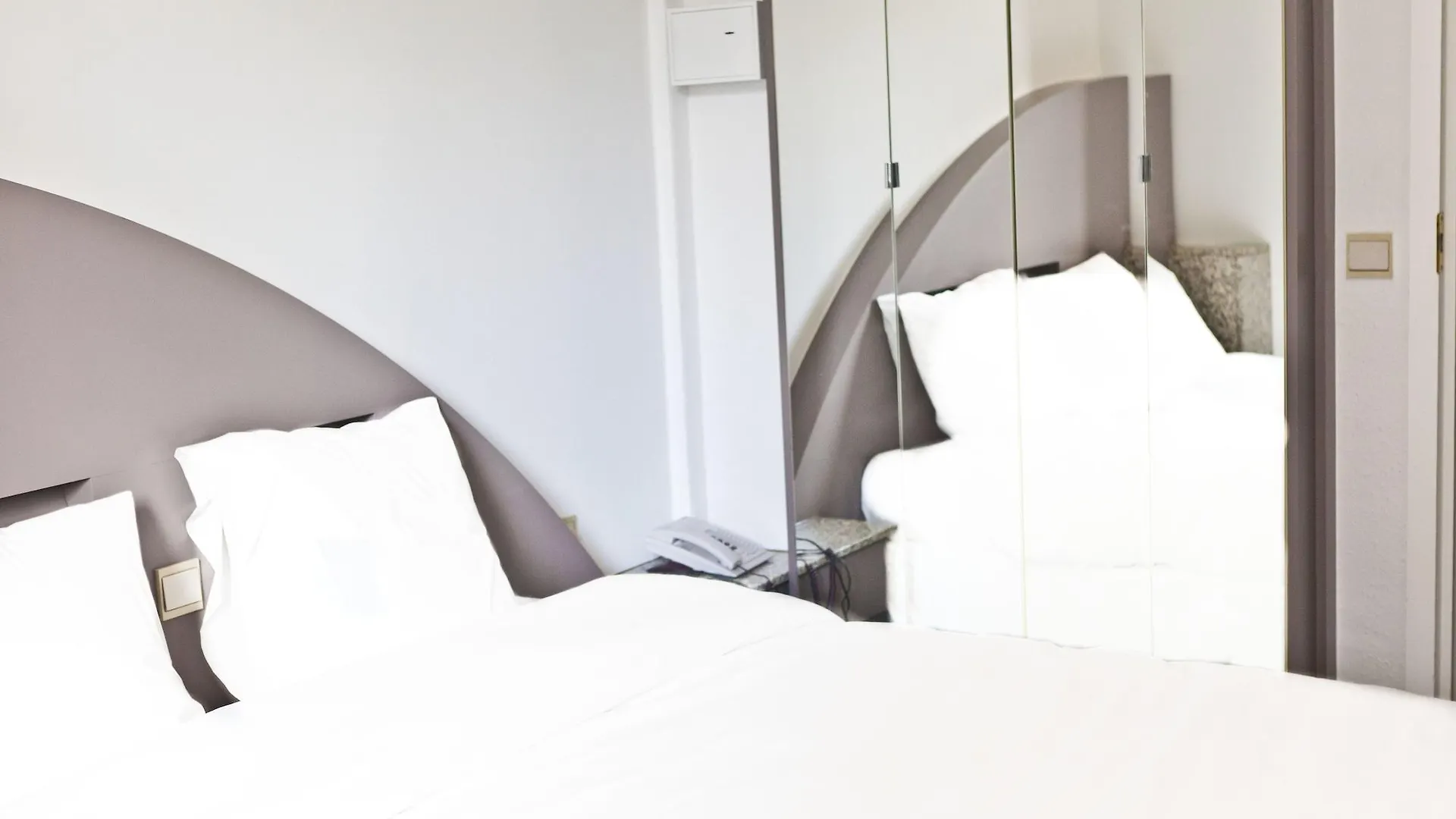 Saint-Josse-ten-Noode Hotel Siru Brussels