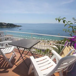 santa-llucia-apartaments.catalonia-hotels.com/